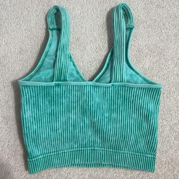 Cropped tank top - Picture 3 of 3